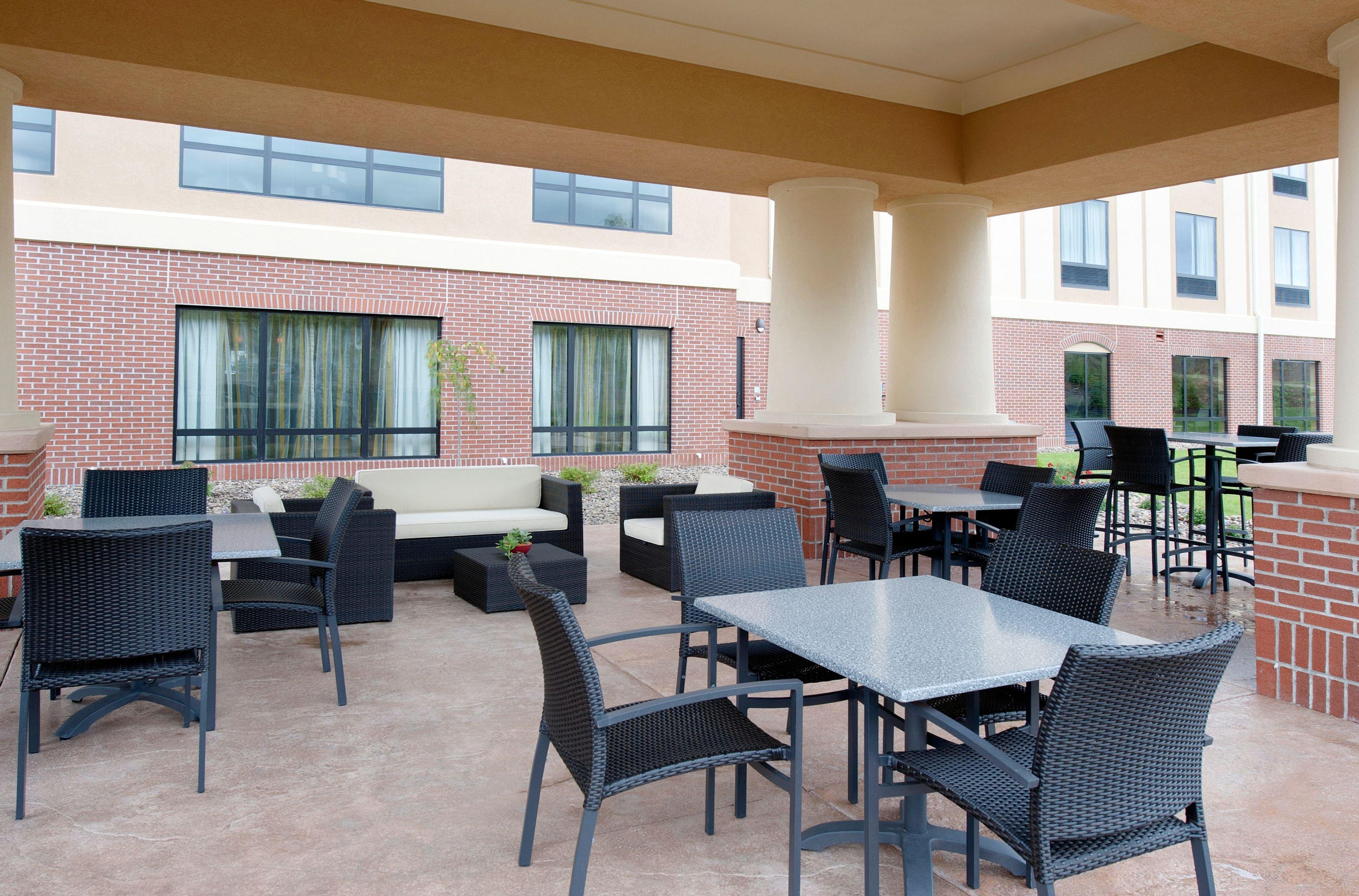 Holiday Inn Express Hotel & Suites Clearfield By Ihg Exterior photo