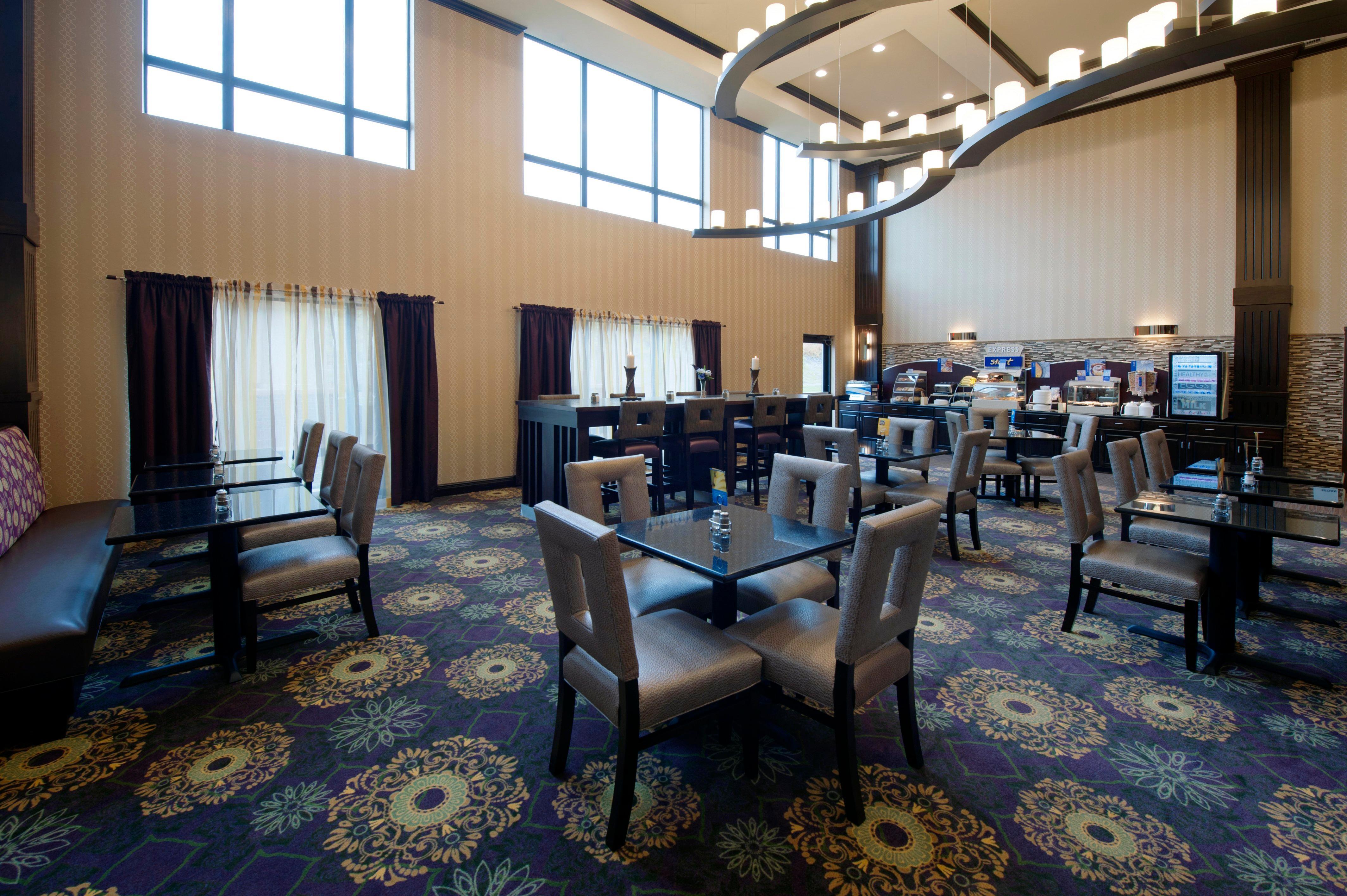 Holiday Inn Express Hotel & Suites Clearfield By Ihg Exterior photo